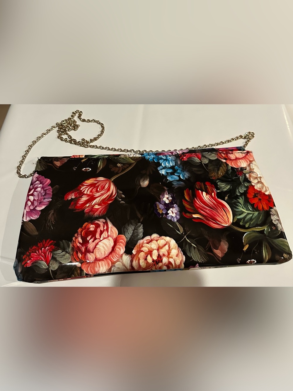 Kelly & Katie Black Floral Crossbody and ClutchGold Chain
12x12”purse chain 42”